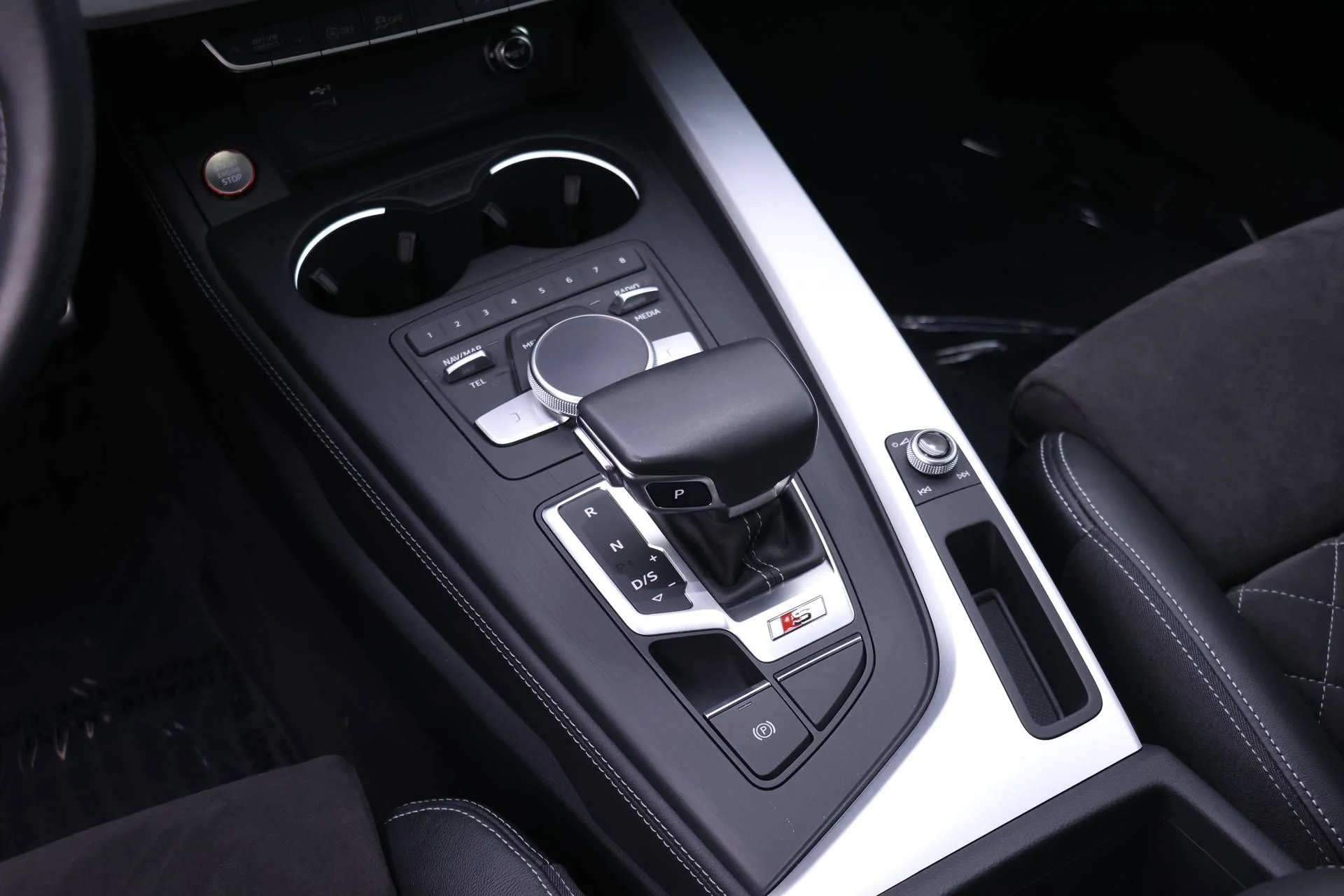 Used 2019  Audi 3.0T Premium Plus image 18