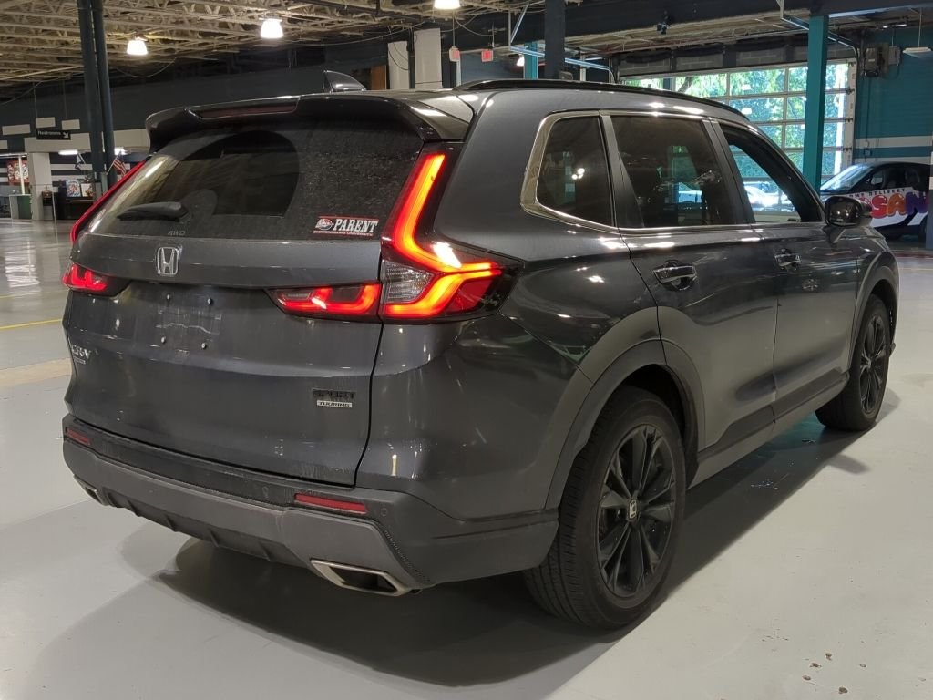 Certified Used 2025 Gray Honda Sport Touring image 8