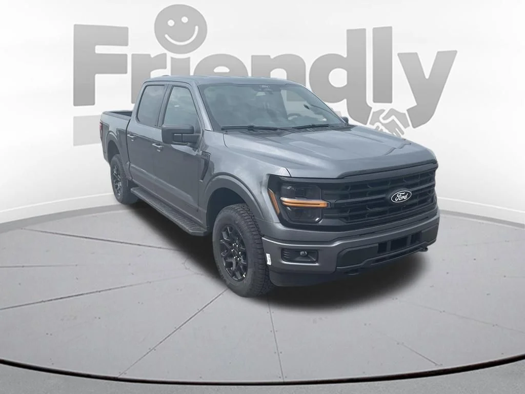 New 2026 Carbonized Gray Metallic Ford XLT image 3
