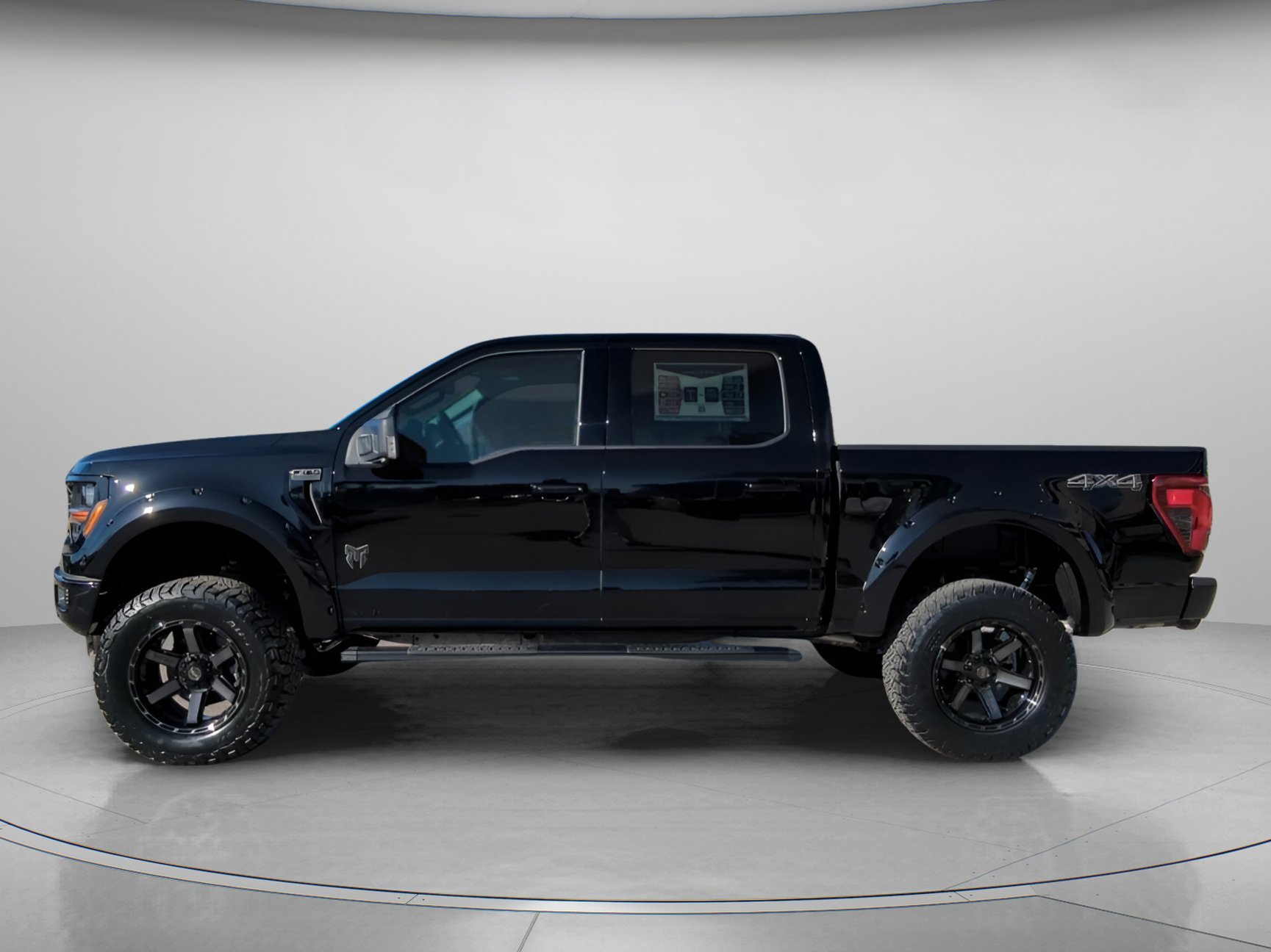 New 2026 Agate Black Metallic Ford XLT image 10