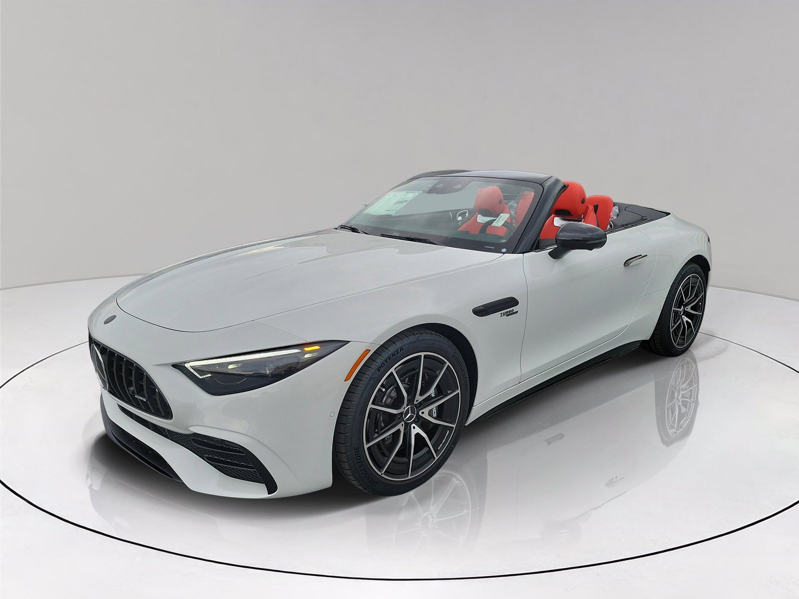 New 2027 MANUFAKTUR Moonlight White Metallic Mercedes-Benz AMG® SL 43 Roadster image 58