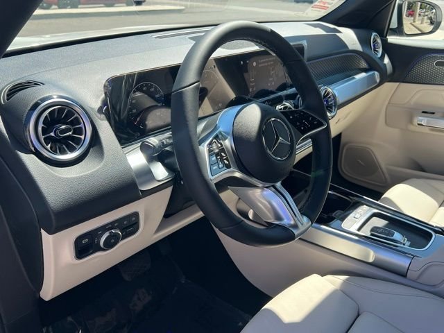 New 2026 White Mercedes-Benz GLB 250 image 17