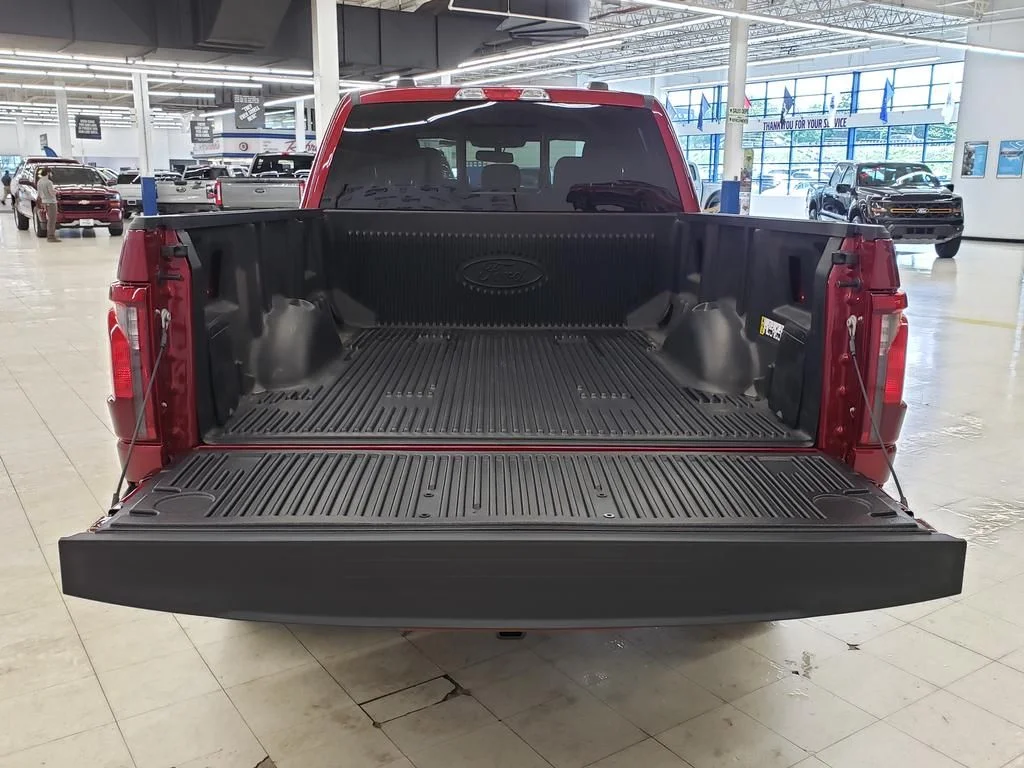 New 2026 Ruby Red Metallic Tinted Clearcoat Ford XLT image 9