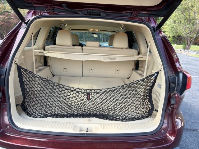 Used 2017 Red Toyota LE Plus image 15