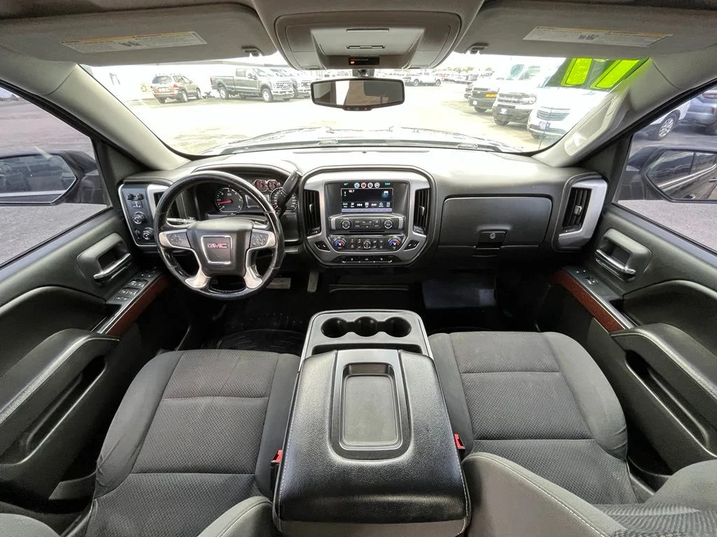 Used 2017 Black GMC SLE image 13