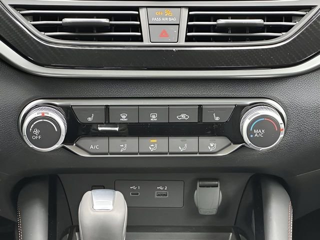 2025 Nissan Altima SR - Photo 15