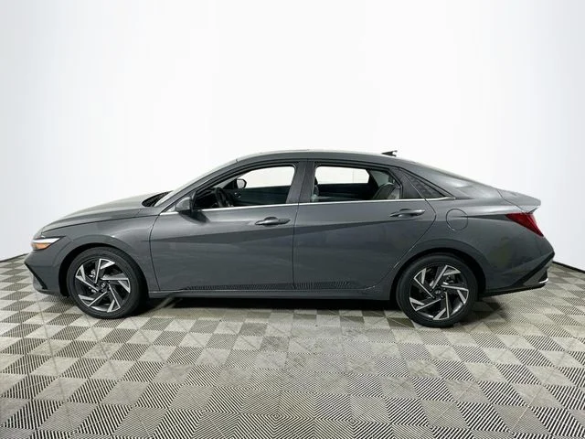 New 2026 Hyundai ELANTRA Limited