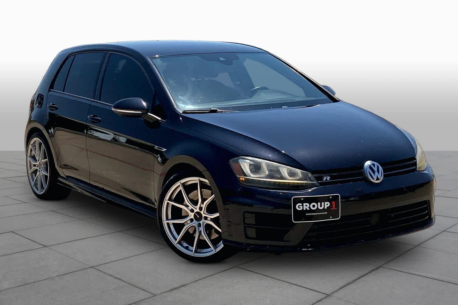 Used 2017 DEEP BLACK PEARL EFFECT Volkswagen  image 3