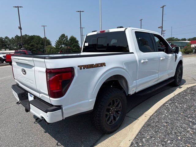 New 2026 Oxford White Ford Tremor image 11