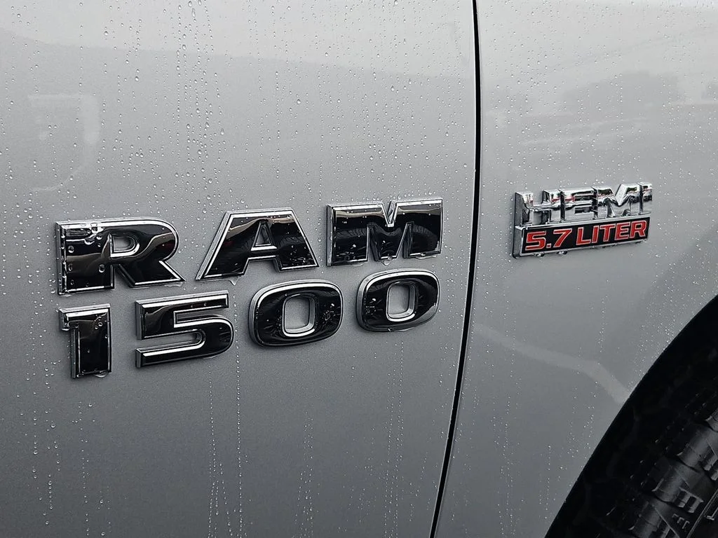 Used 2016 Bright Silver Clearcoat Metallic Ram Big Horn image 26