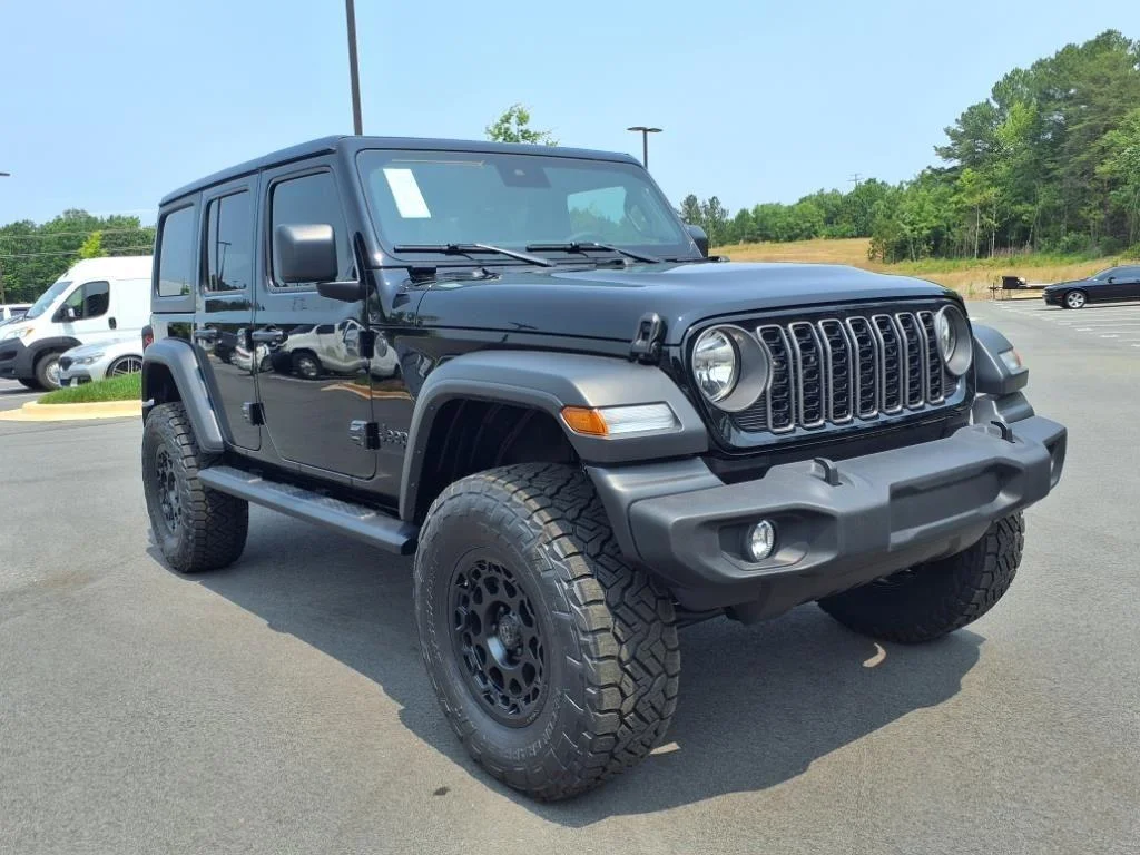 Used 2025 Black Clearcoat Jeep Sport S image 3