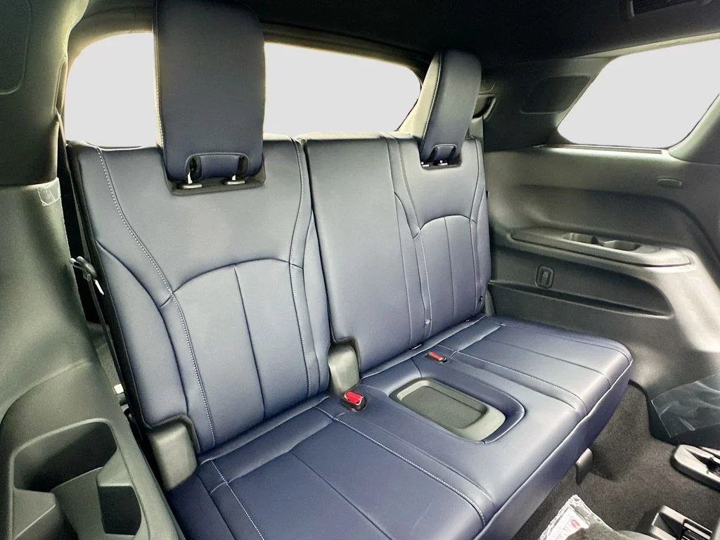 Certified Used 2026 White INFINITI SPORT image 30