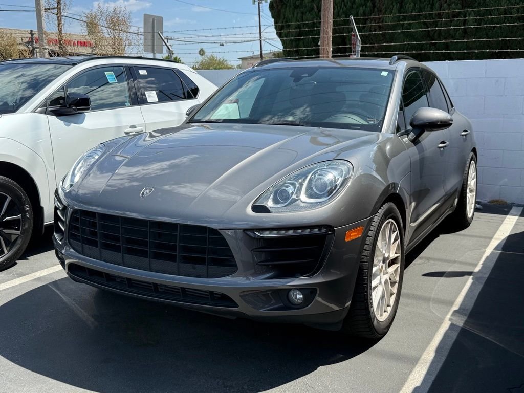 Used 2018  Porsche Sport Edition image 3