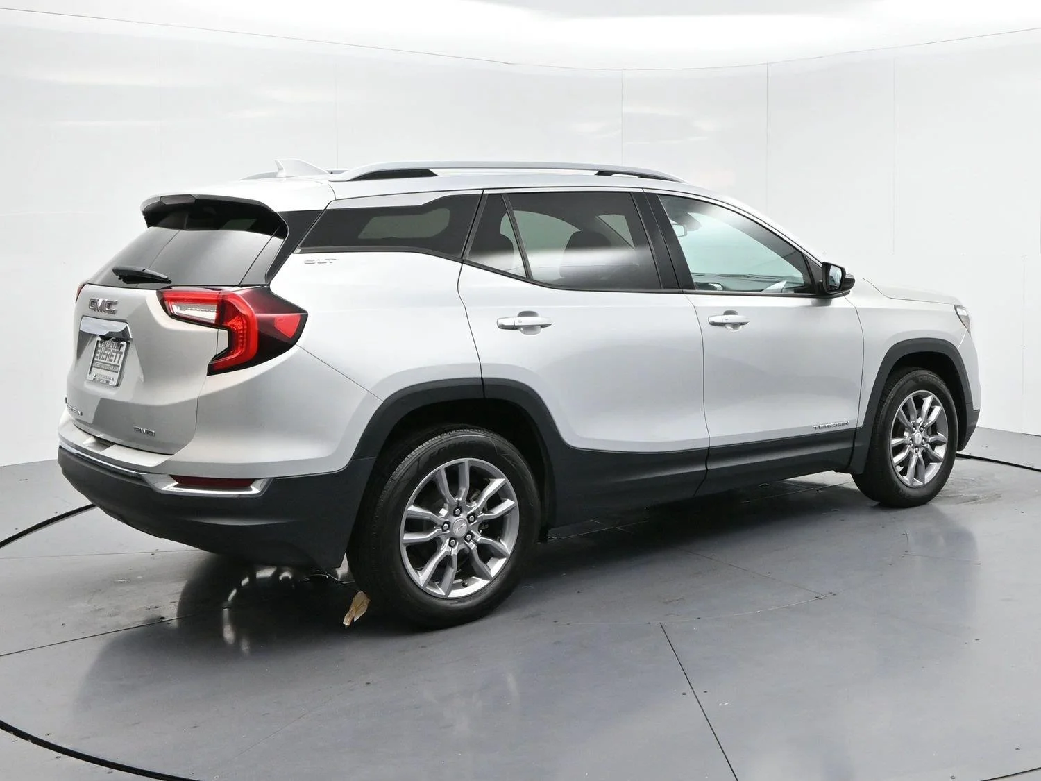 Used 2022 QUICKSILVER METALLIC GMC SLT image 7