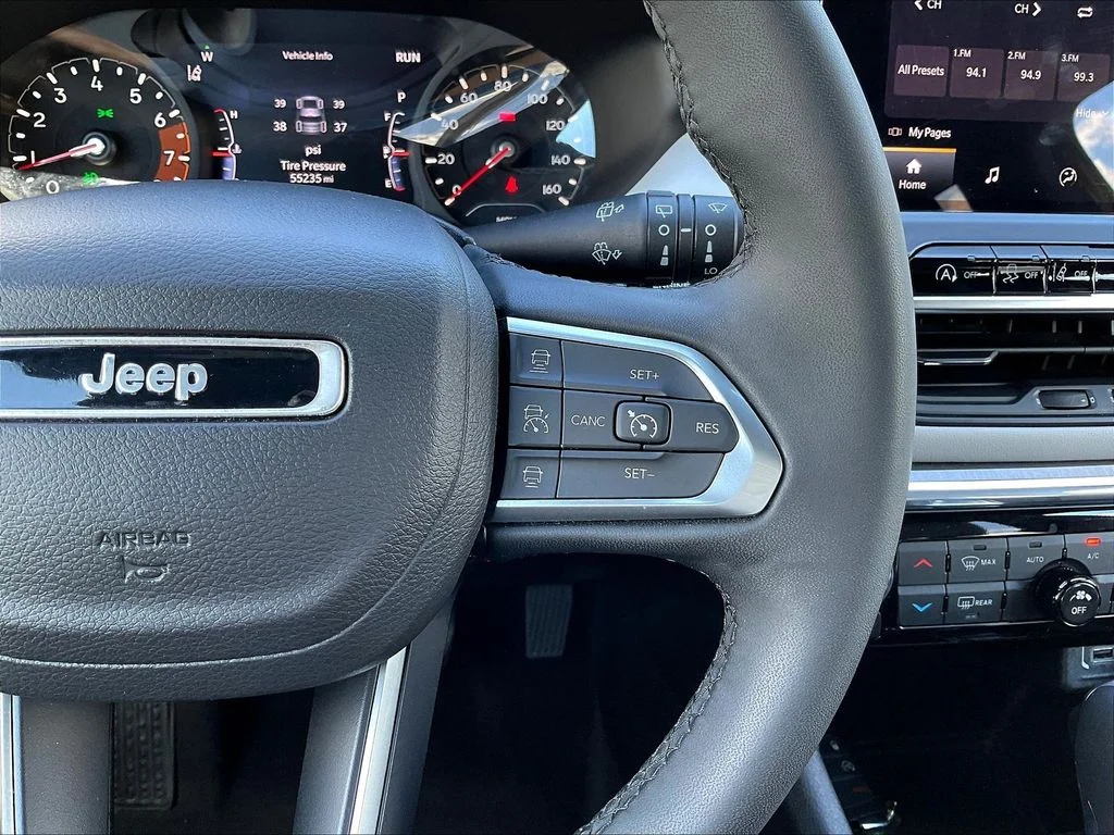 Used 2024 Gray Jeep Limited image 12