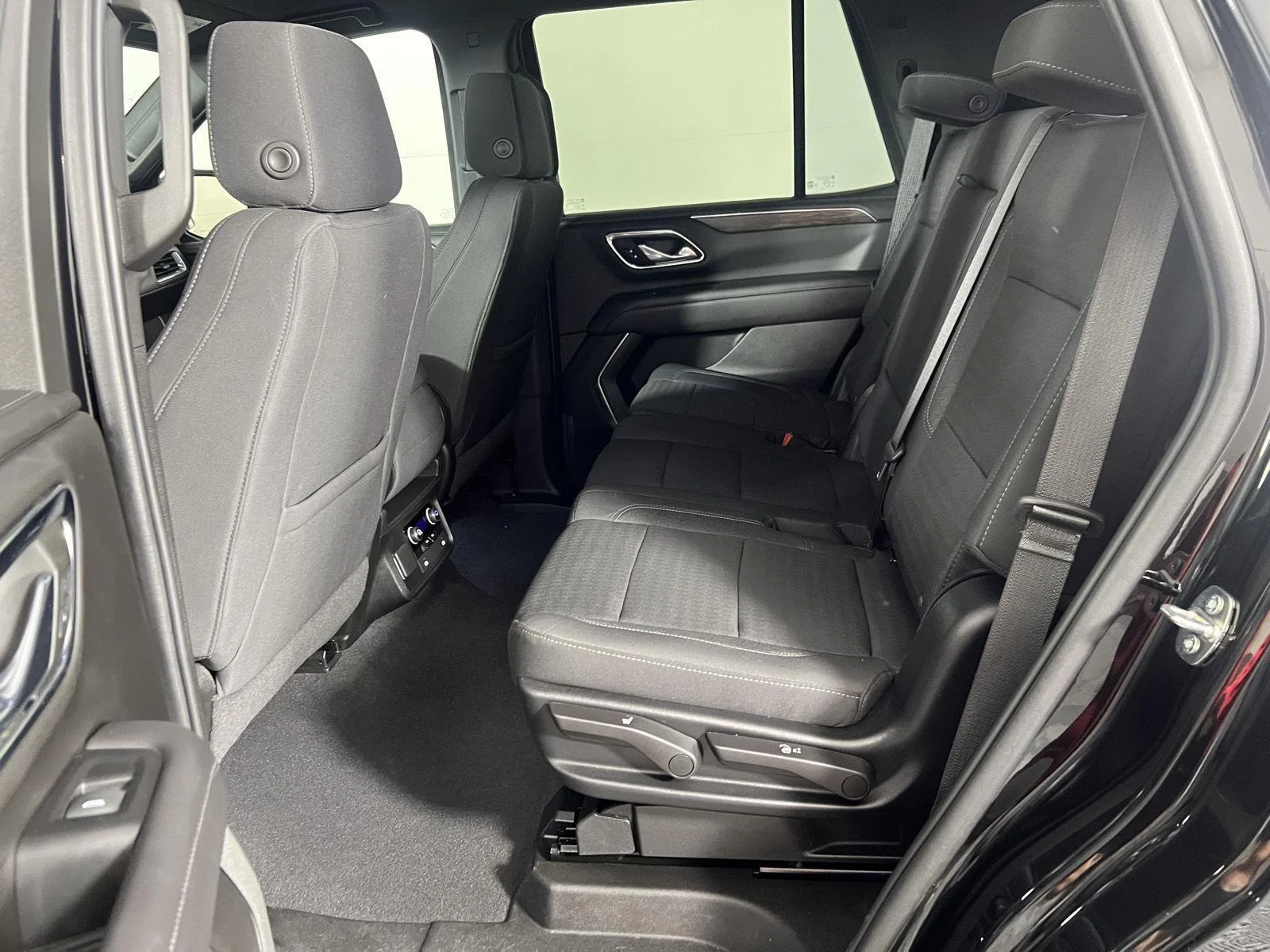 Used 2023 Black Chevrolet LS image 7