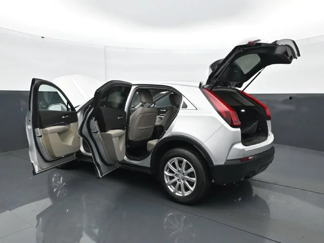 Used 2019 Radiant Silver Metallic Cadillac Luxury image 32