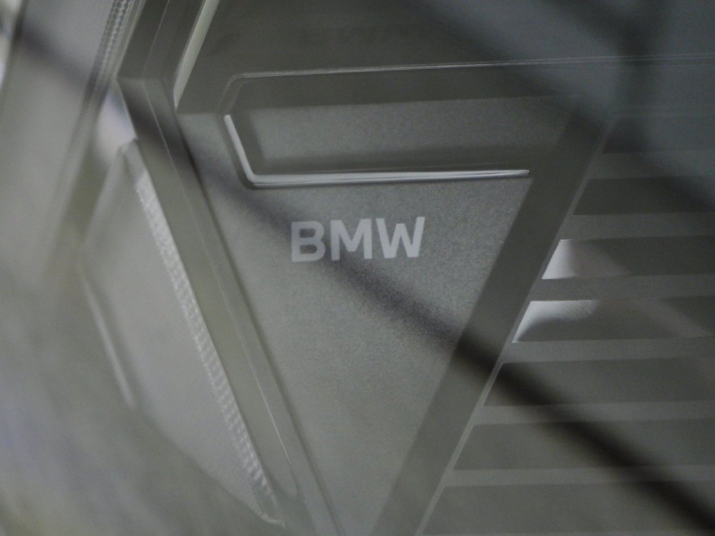New 2027 Dravit Grey Metallic BMW  image 4