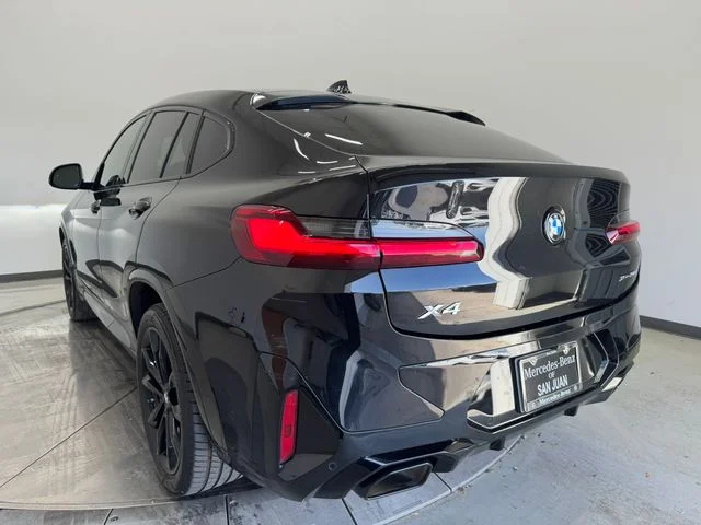 Used 2024 Black Sapphire Metallic BMW xDrive30i image 9