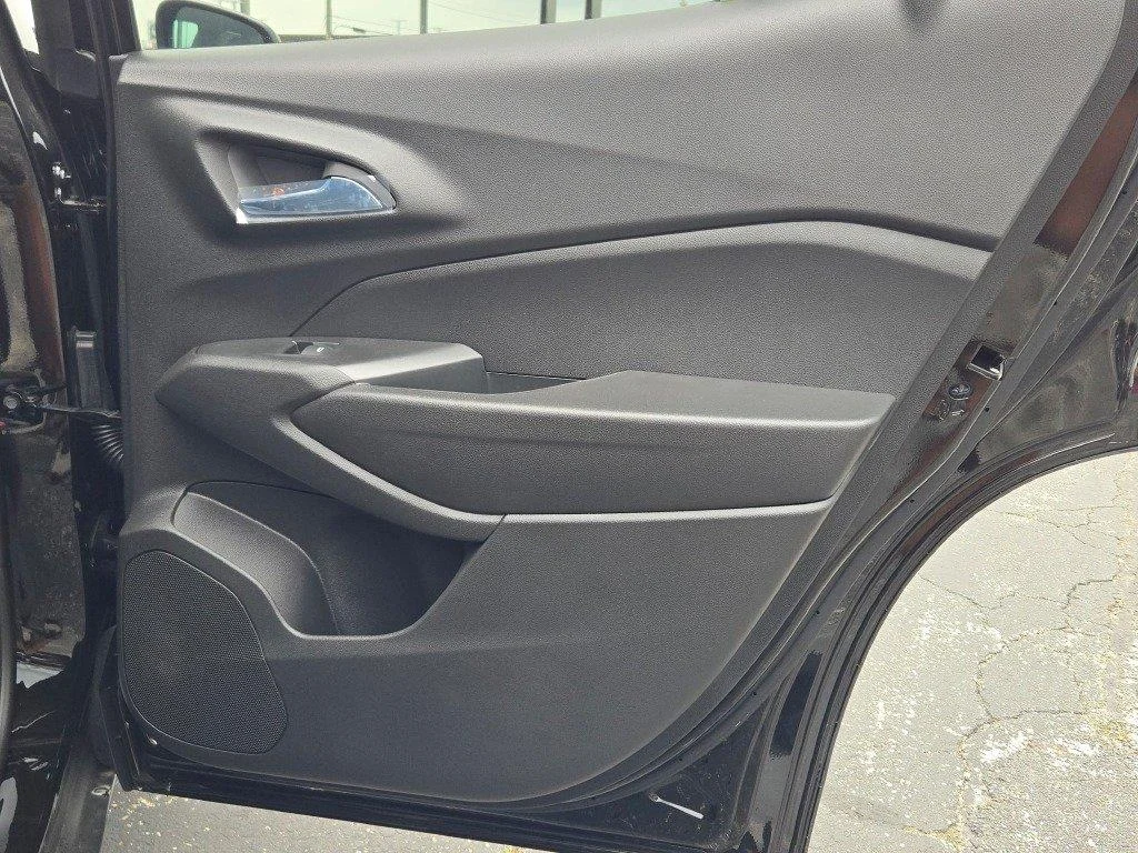 New 2026 Mosaic Black Metallic Chevrolet LT image 9