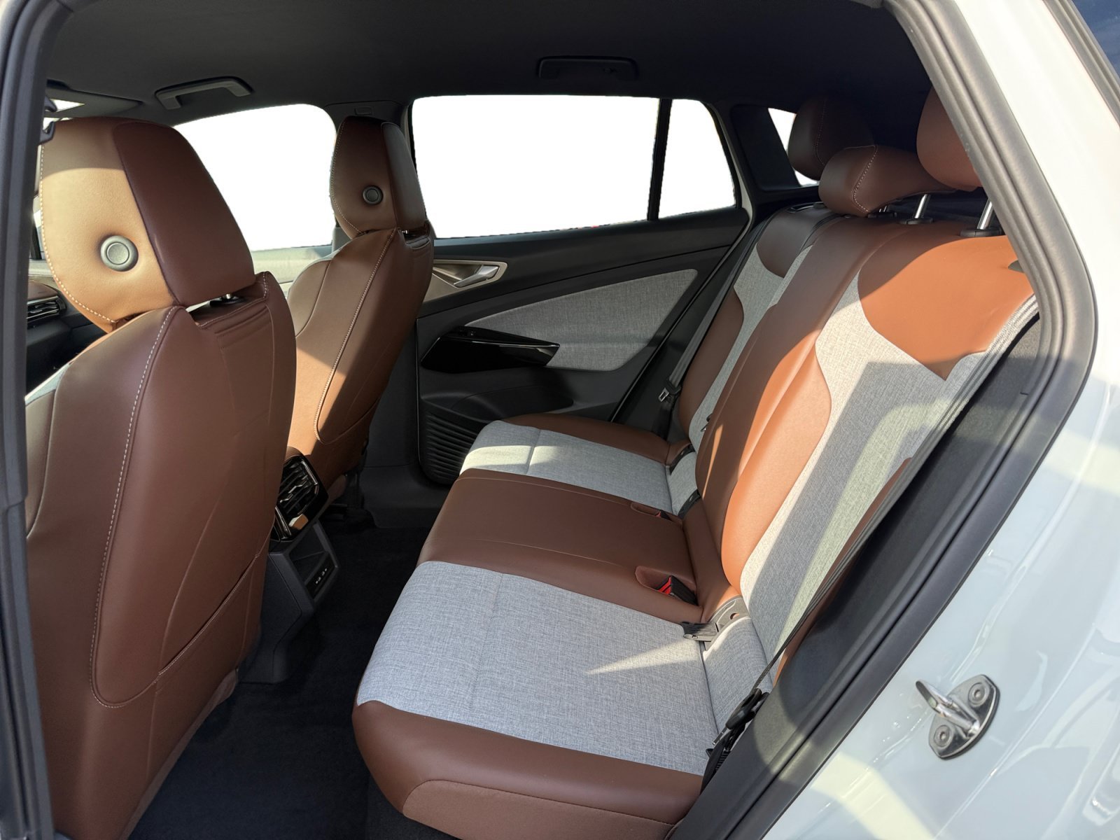 New 2026 Opal White Pearl Volkswagen Pro image 16