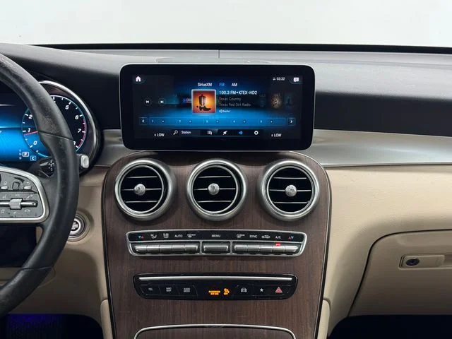 Certified Used 2022 Lunar Blue Metallic Mercedes-Benz GLC 300 image 4