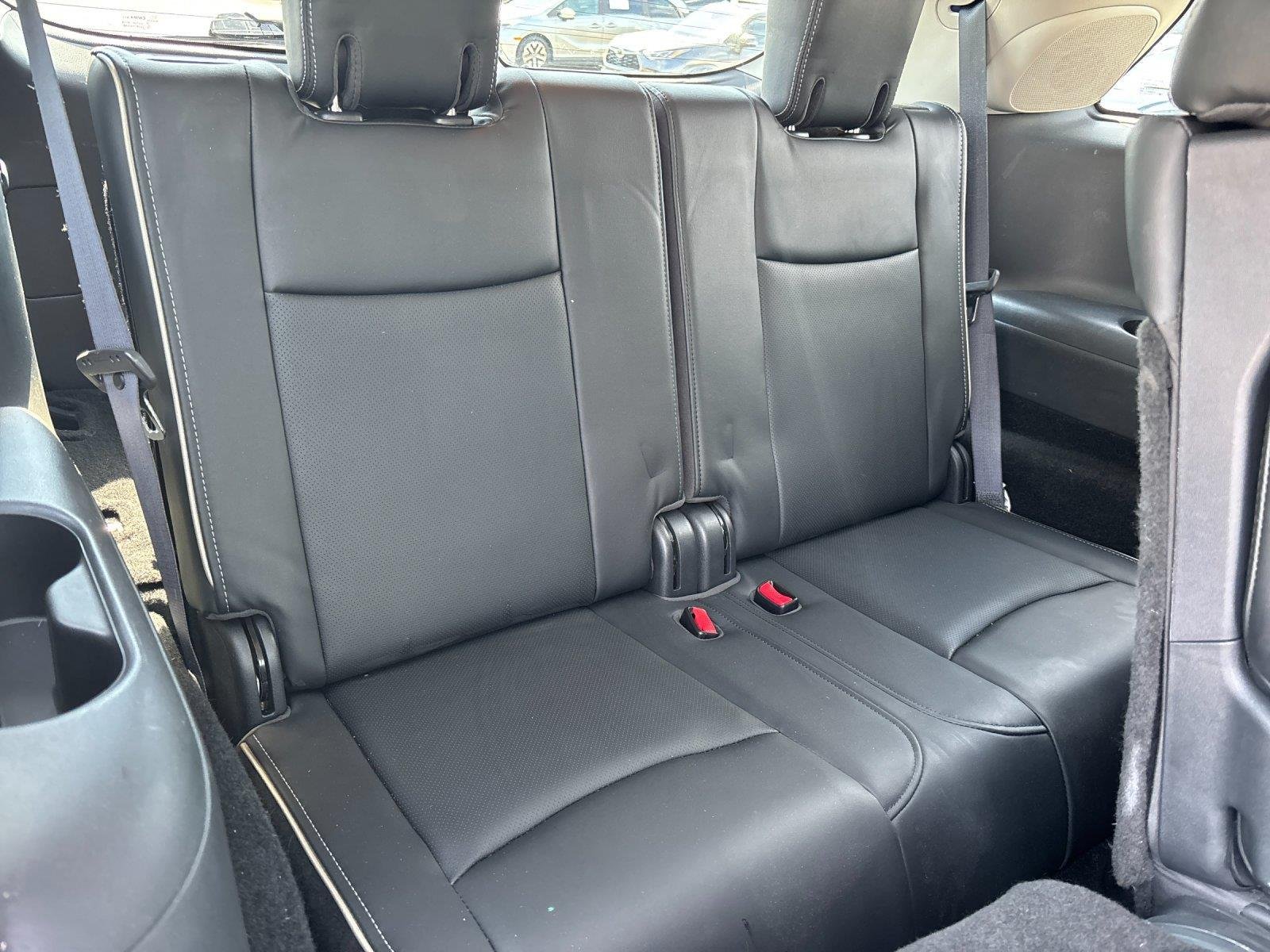 Used 2020 Majestic White INFINITI LUXE image 39