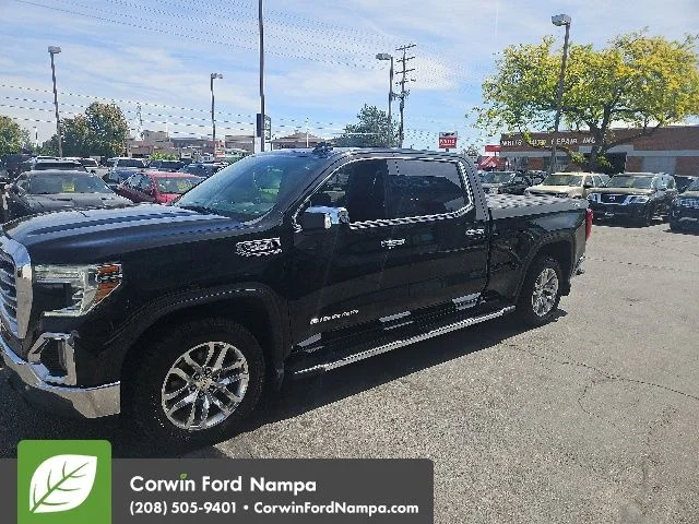 2021 GMC Sierra 4WD Crew Cab Short Box SLT's photo