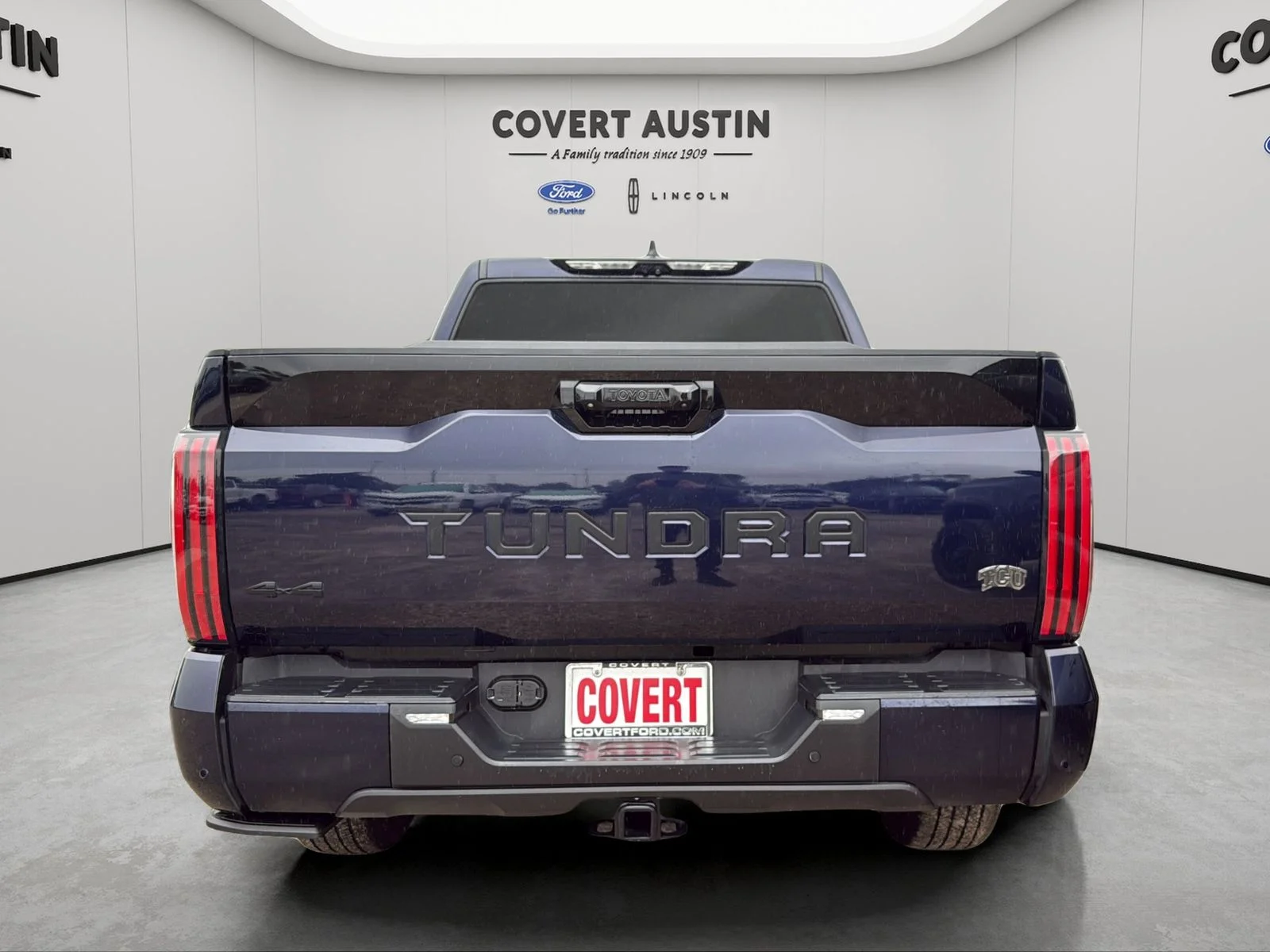 Used 2023 Blue Toyota Platinum image 3