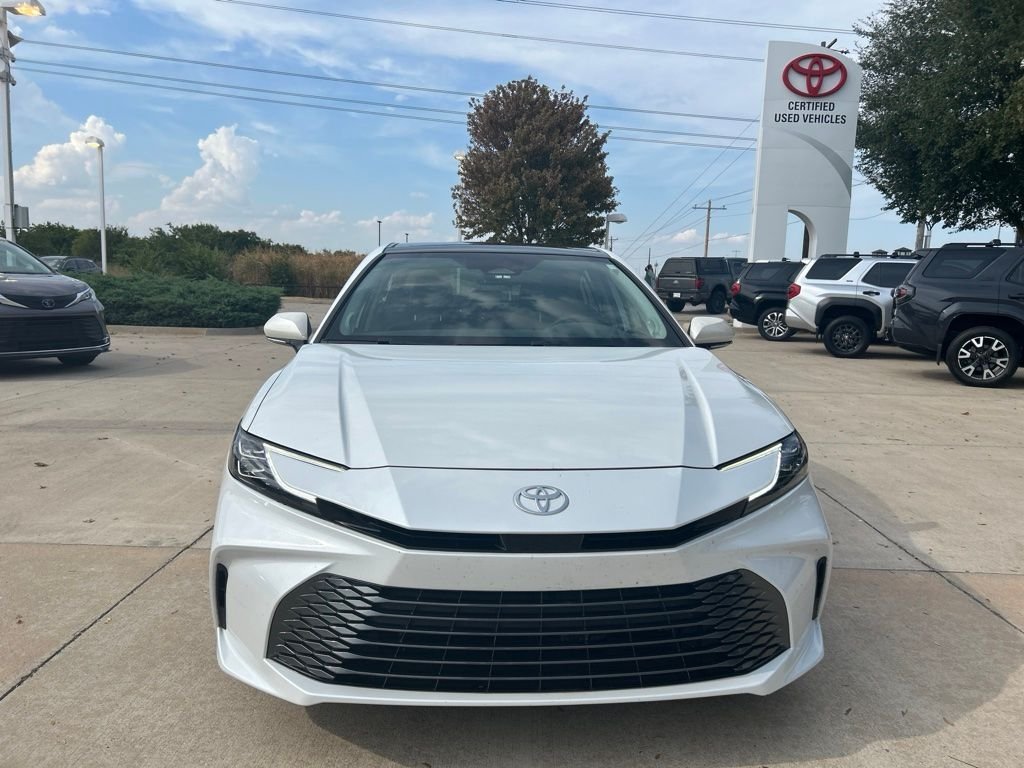 Used 2025 Beige Toyota XLE image 2