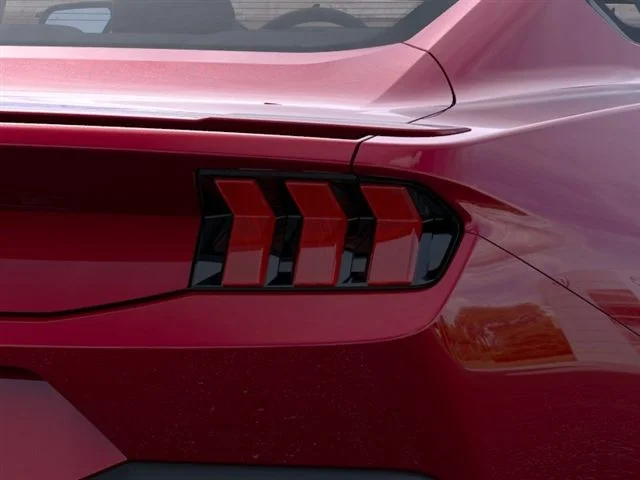 New 2026 Molten Magenta Metallic Tinted Clearcoat Ford GT Premium image 21