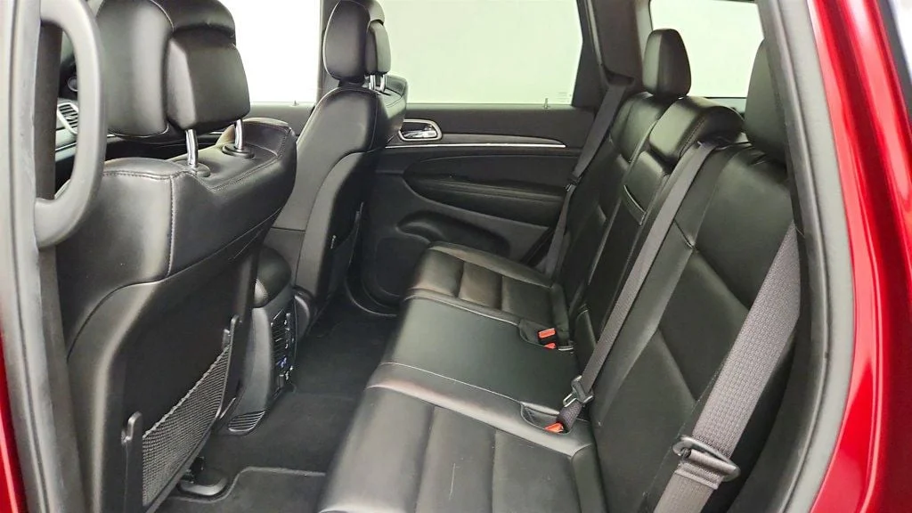Used 2019 Velvet Red Pearlcoat Jeep Limited 4x2 image 20