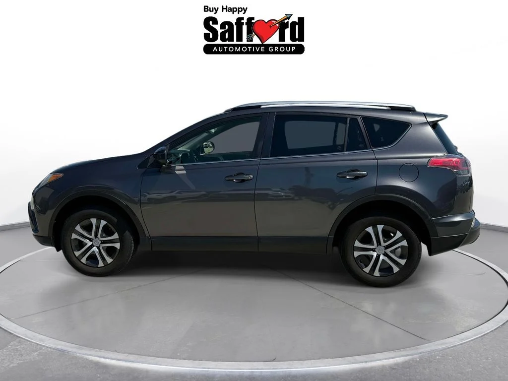 Used 2018 Magnetic Gray Metallic Toyota LE image 4