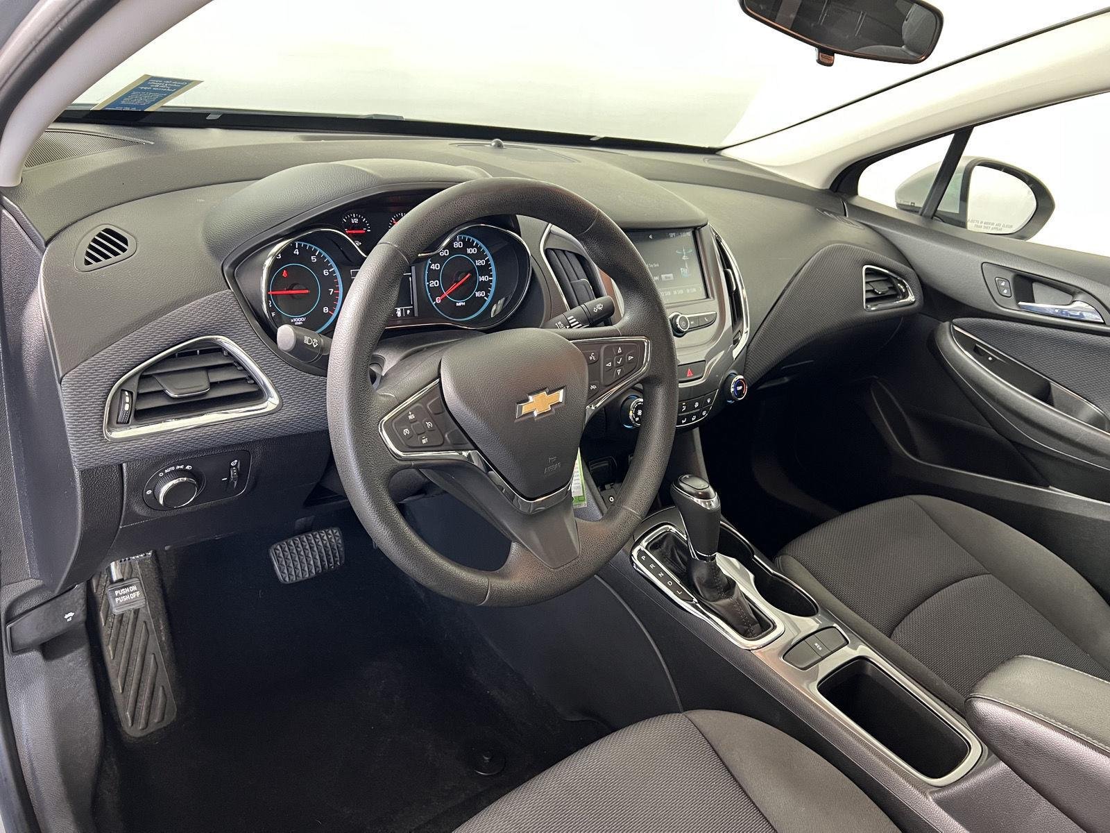Used 2016 Silver Ice Metallic Chevrolet LT image 3