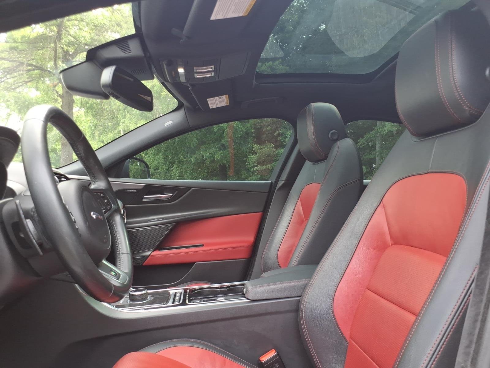 Used 2017 Ultimate Black Metallic Jaguar 35t R-Sport image 15