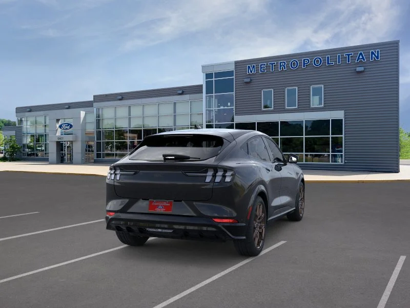 2025 Ford Mustang Mach-E GT - Photo 8