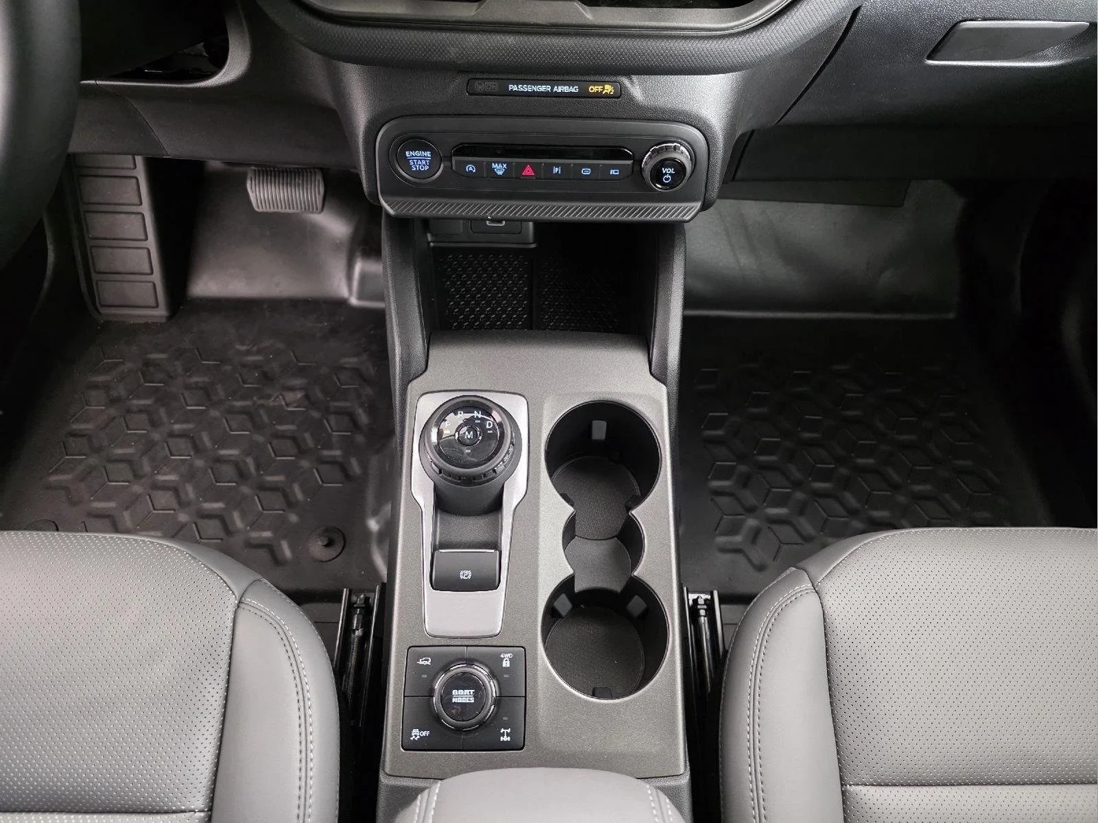 Used 2026 Carbonized Gray Metallic Ford Badlands image 38