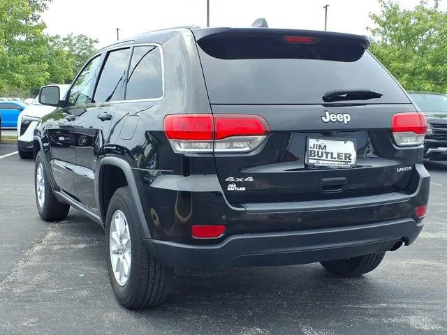 Used 2018 Black Jeep Laredo 4x4 image 2