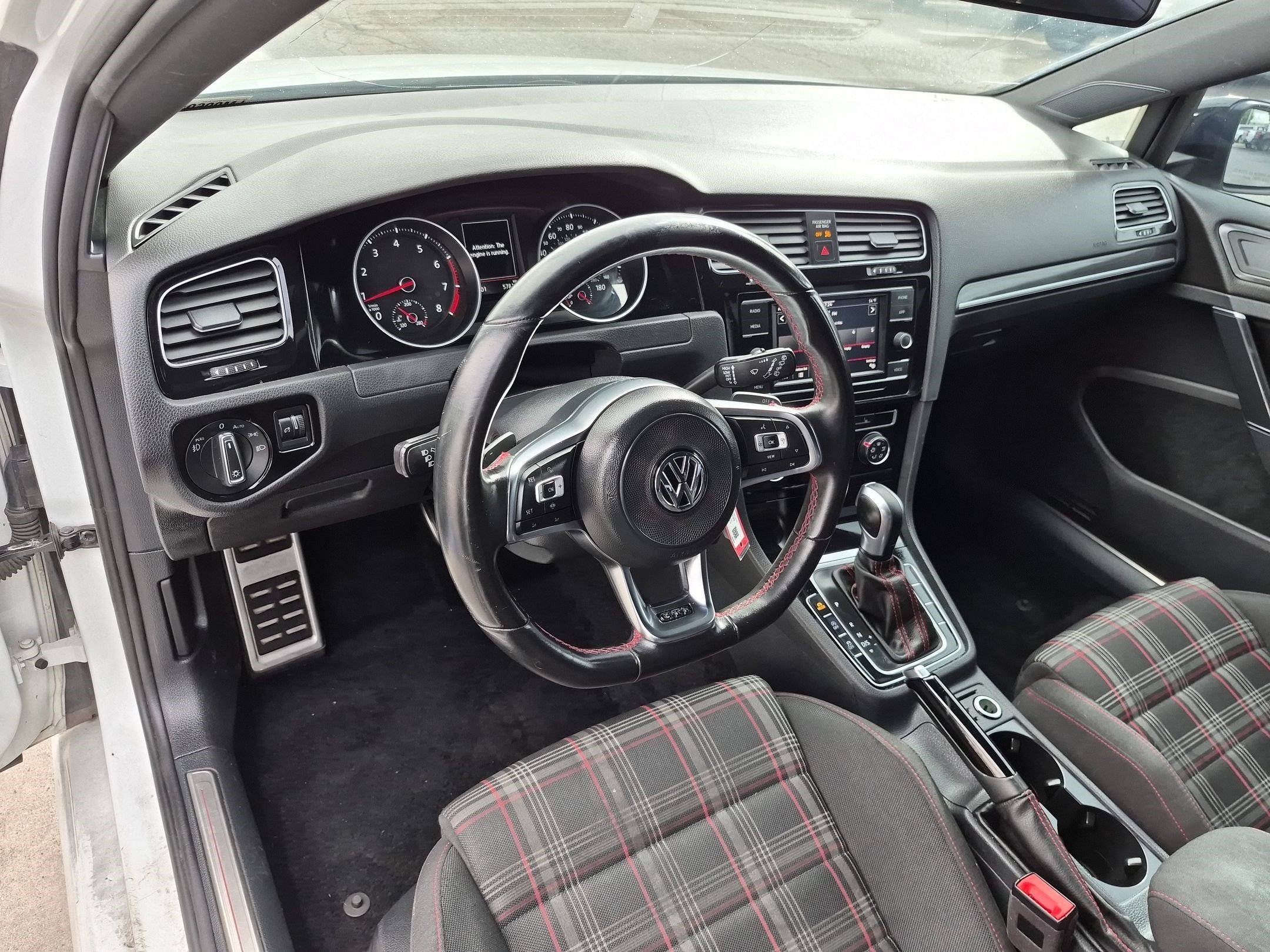 Used 2020 Pure White Volkswagen S image 13