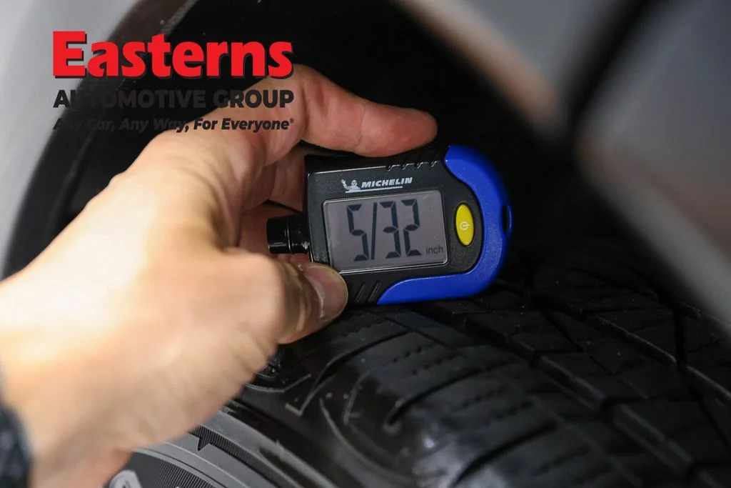 Used 2024  Jeep Latitude image 25