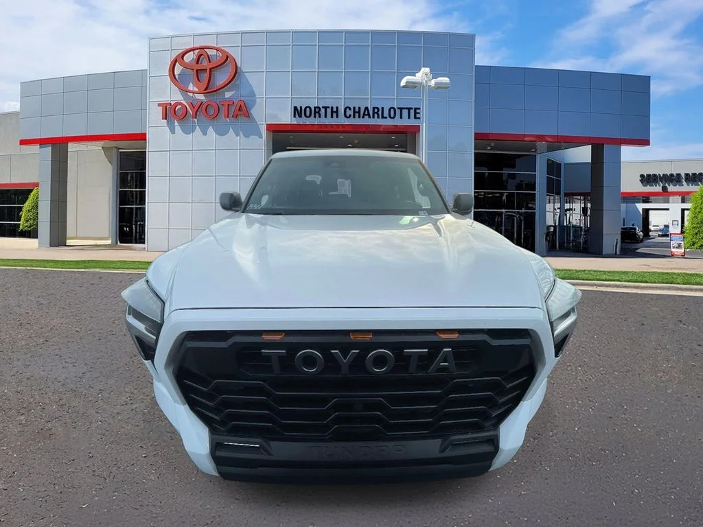 New 2026 Ice Cap Toyota SR5 image 4