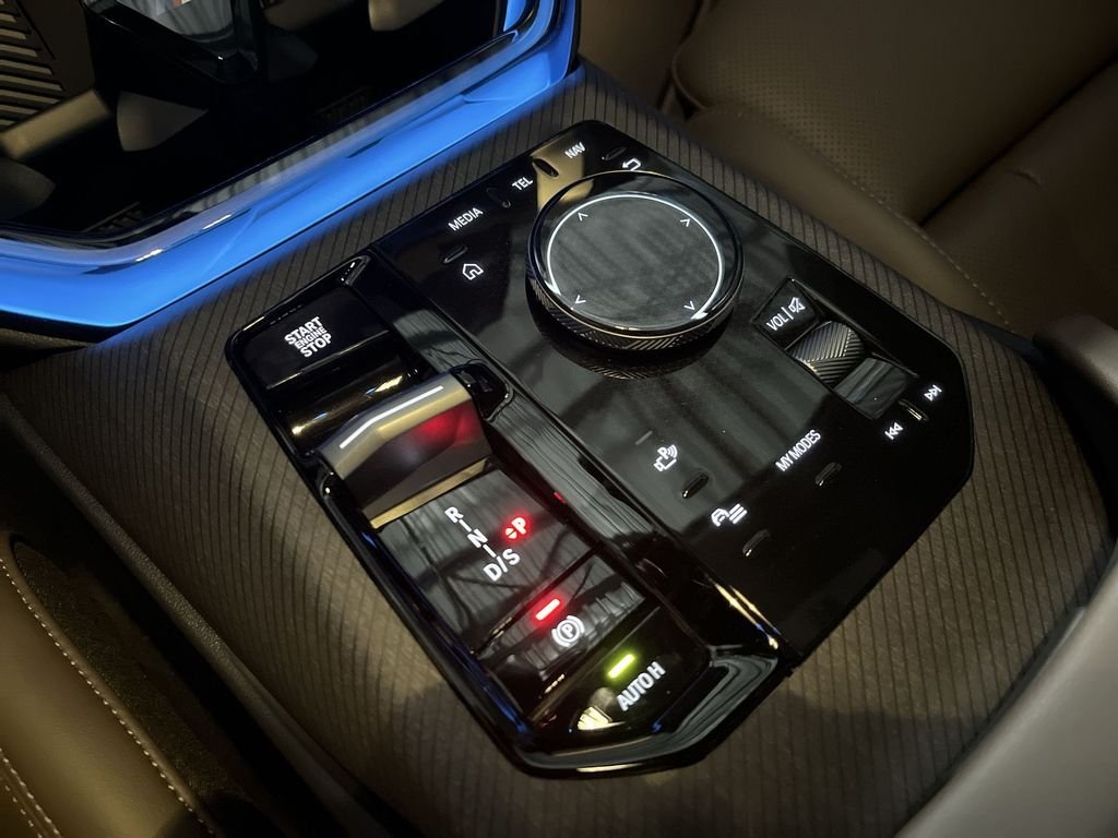 New 2026 Blue Metallic BMW 30 xDrive image 20