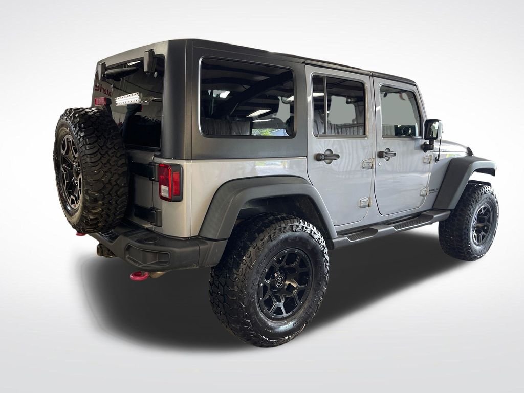 Used 2015 Silver Jeep Unlimited Rubicon image 5
