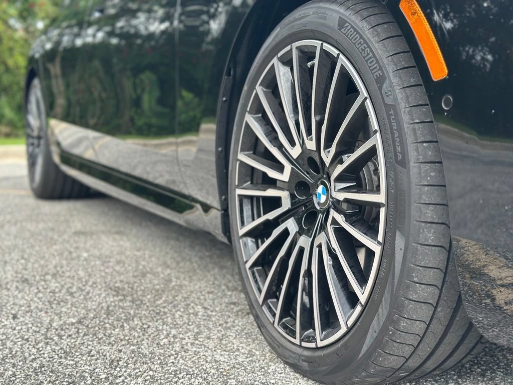 New 2026 Black Sapphire Metallic BMW 740i xDrive image 9