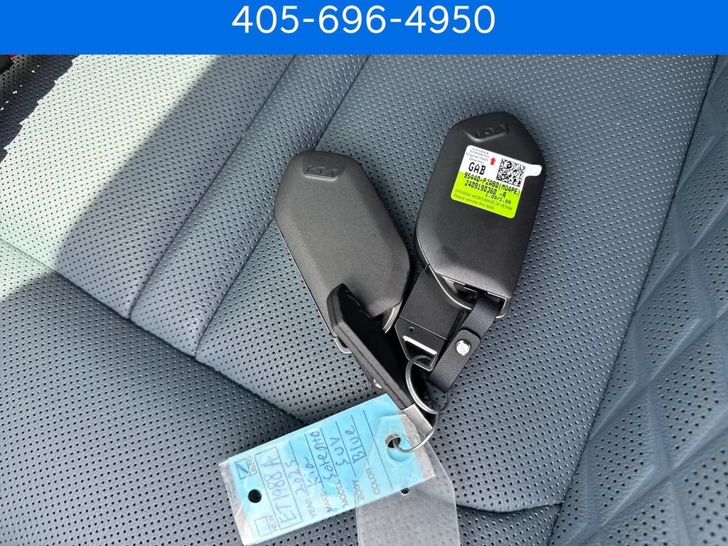 Pre-Owned 2025 Kia Sorento Hybrid SX Prestige