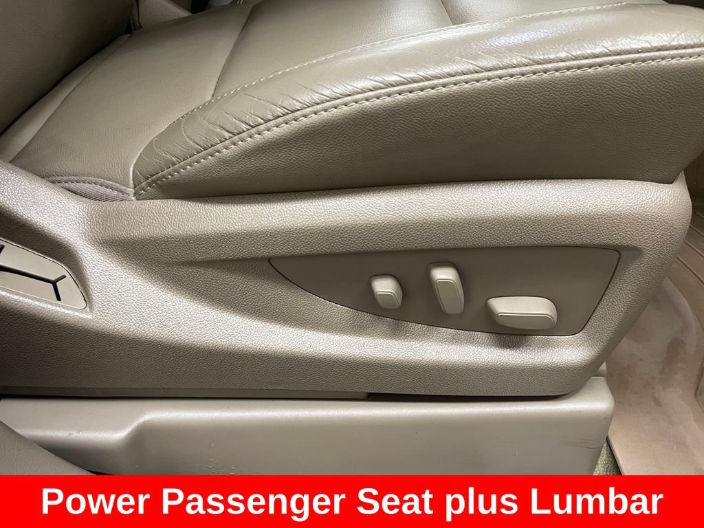 Certified Used 2016 SUMMIT WHITE Chevrolet LT image 15
