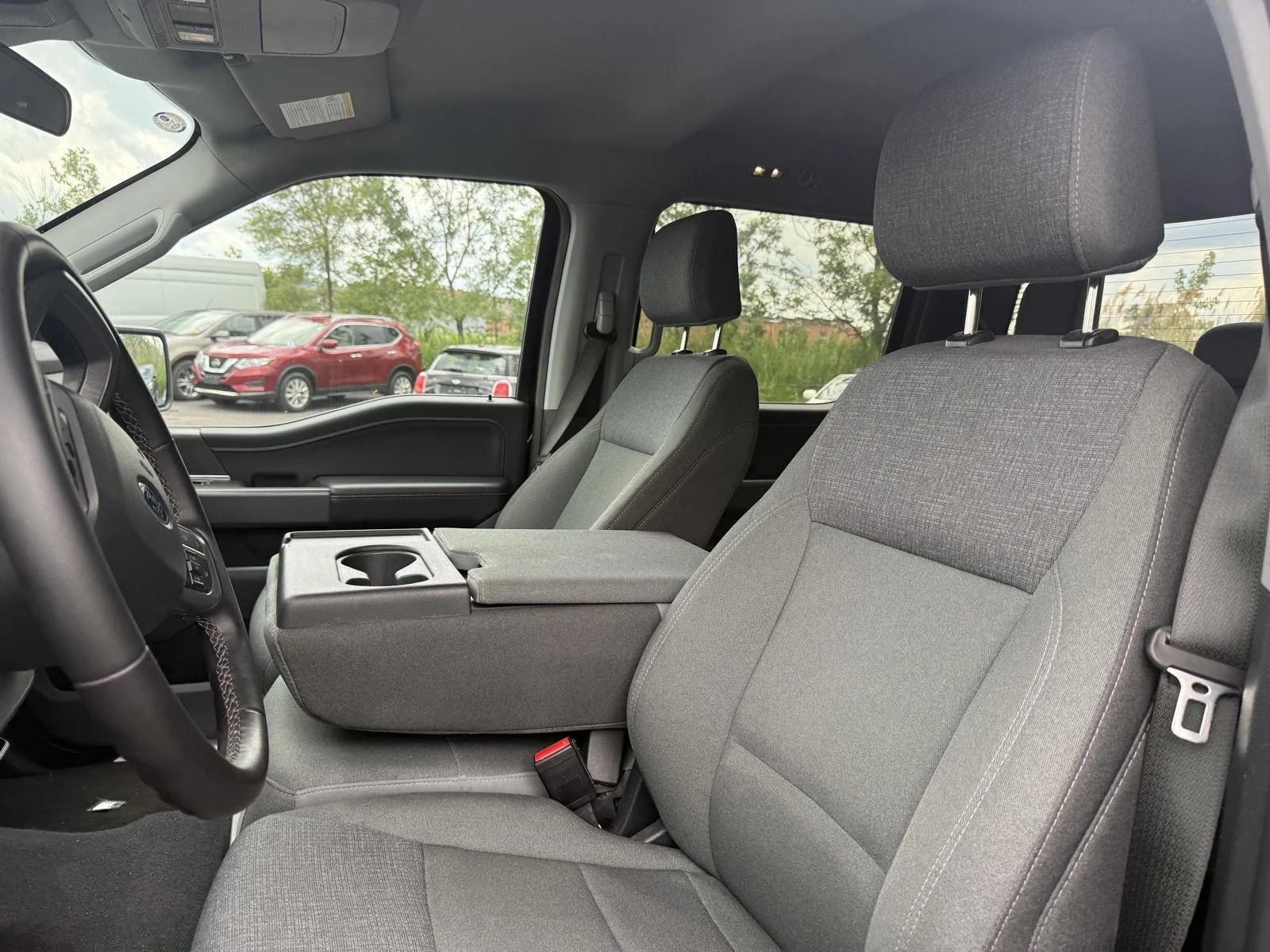 Used 2025 Agate Black Ford XLT image 5