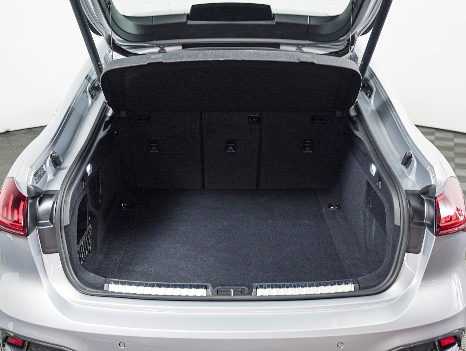 Used 2025 Florett Silver Metallic Audi Premium Plus image 5