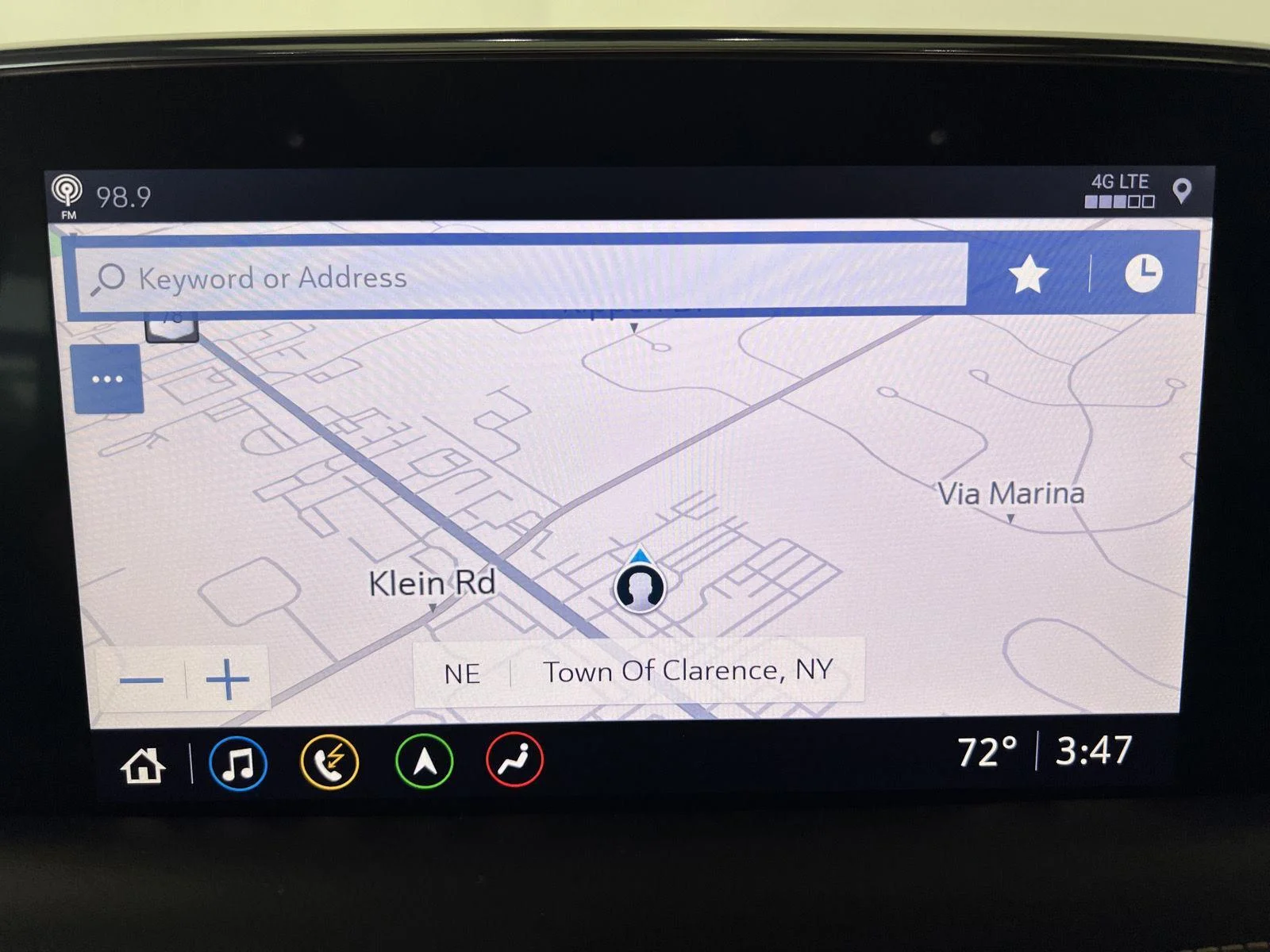 Used 2021 Summit White Chevrolet Premier image 32