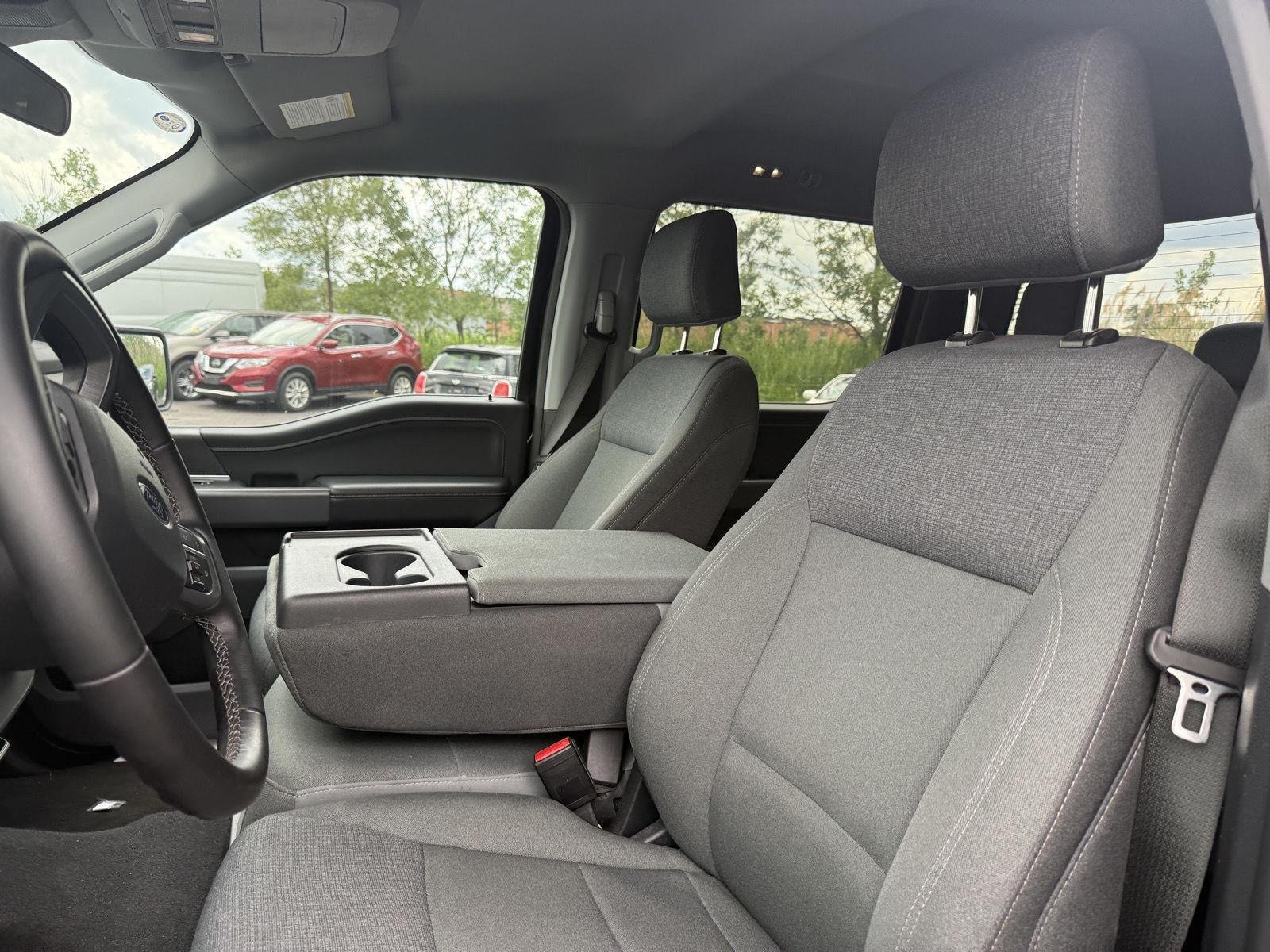 Used 2025 Agate Black Ford XLT image 5